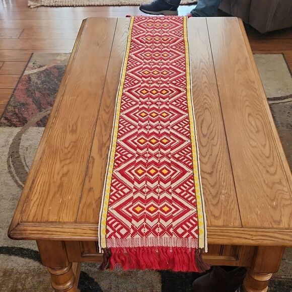 Lithuanian Handwoven red white and yellow linen tablerunner dresser scarf - Picture 2 of 5